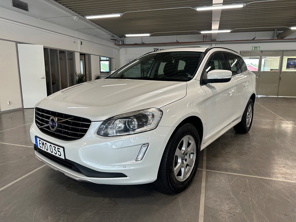 Volvo XC60 D4 AWD Geartronic Momentum Navi Panorama Fullserv