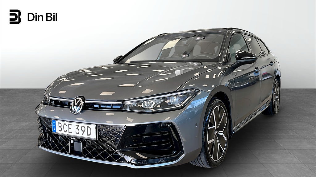 Volkswagen Passat R-LINE 1.5 TSI eHYBRID | Drag | Panorama | Harman Kardon