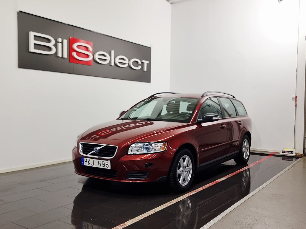 Volvo V50 1.8F Kinetic Euro 4 En Ägare Ny Sevad Ny Besiktad 