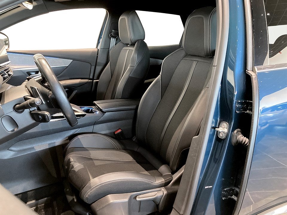 Bild på Peugeot 3008 GT 1.2 PT 130hk Aut - B-KAMERA, CARPLAY