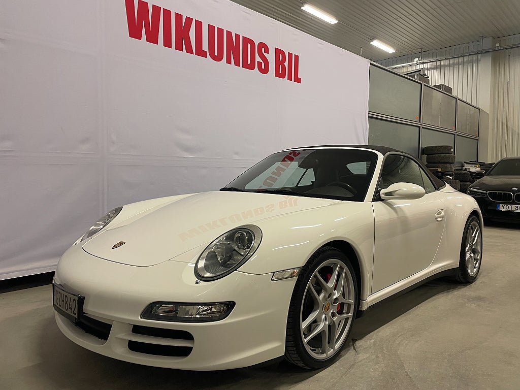 Porsche 911 Carrera 4S 3.8 355HK Cabriolet Svensksåld