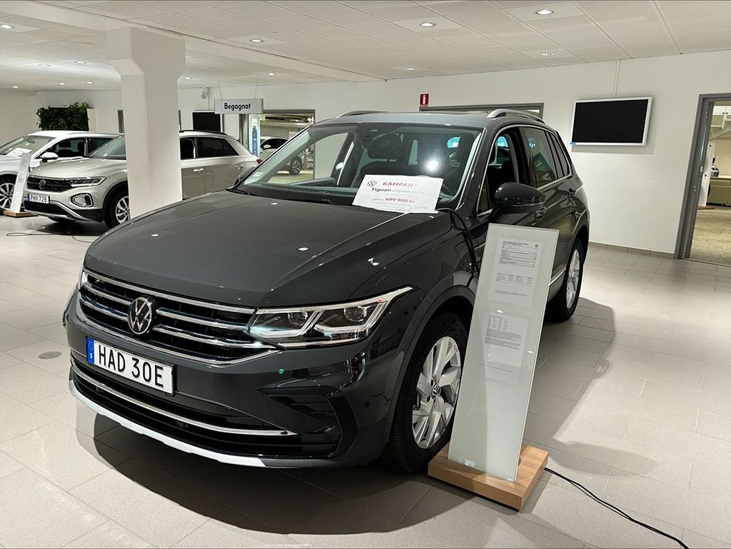 Volkswagen Tiguan eHybrid ELEGANCE 245hk/Panoramatak/Ergostol