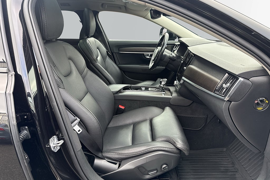 Volvo V90 Cross Country 2020