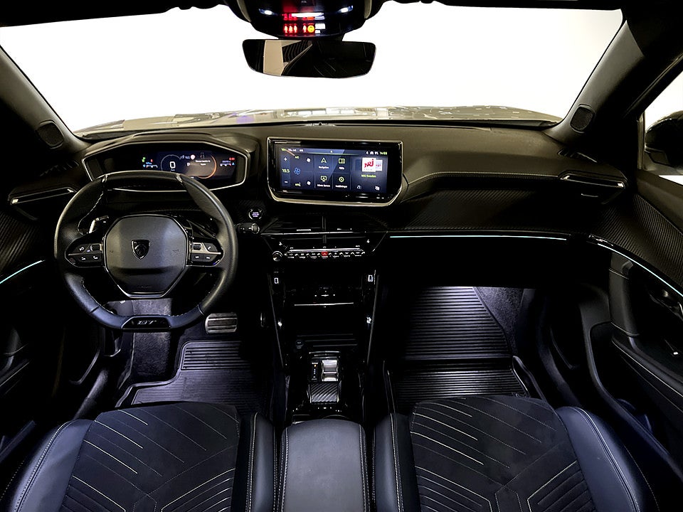 Bild på Peugeot 2008 GT 1.2 PT 130hk Aut B-KAMERA CARPLAY