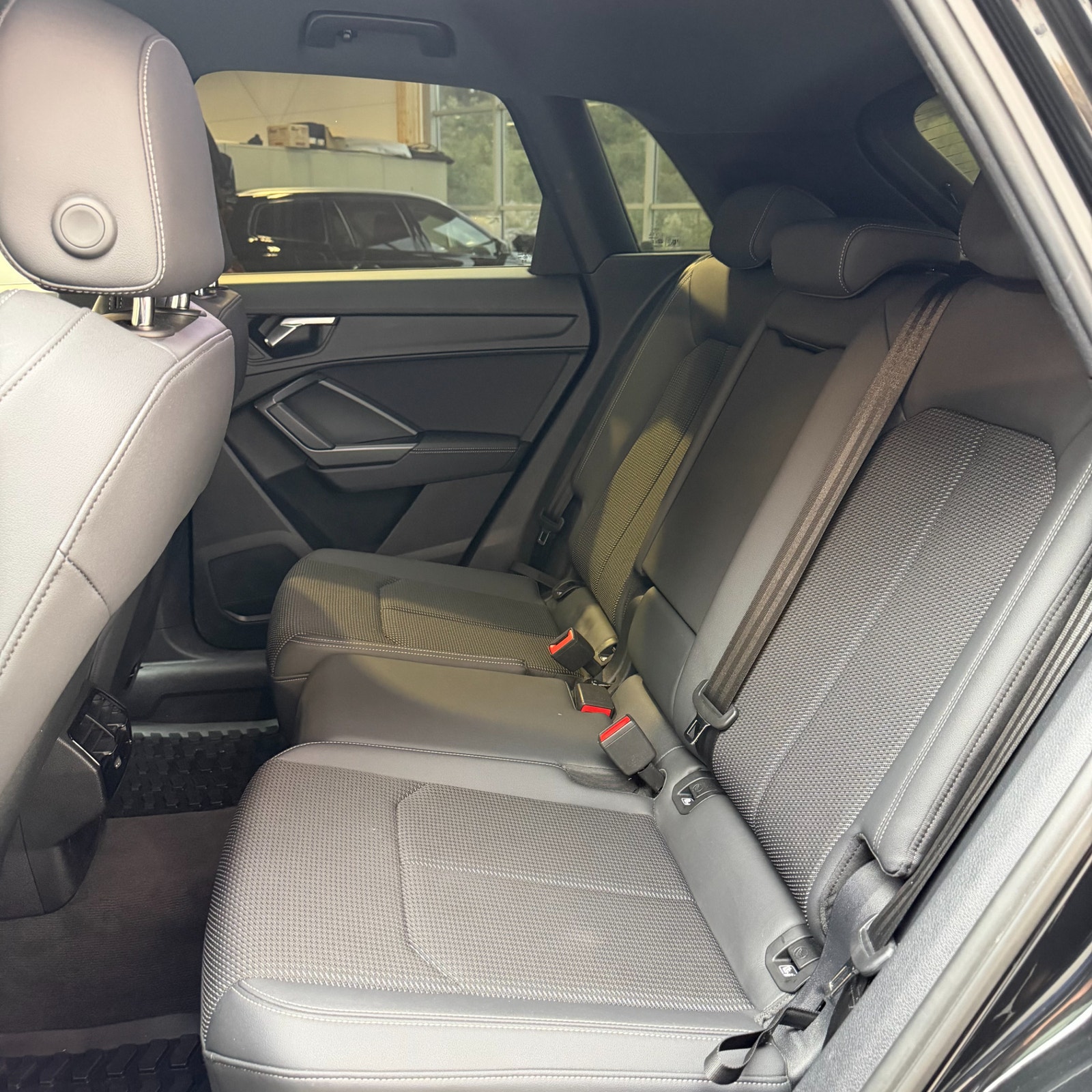 Audi Q3 45 TFSI e S Tronic S line Matrix Cockpit Carplay "20" 2023 - miniatyr 12