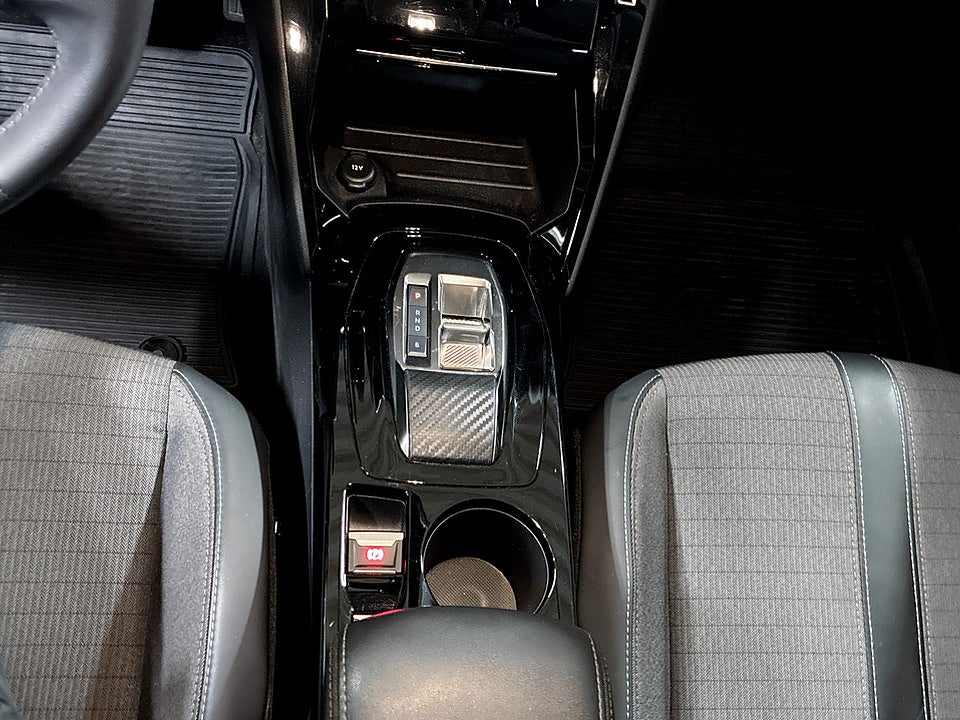 Bild på Peugeot E-208 Allure Pack 50kWh 136hk Aut B-KAMERA CARPLAY