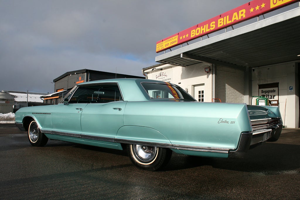 Buick Electra 225 4-dörrars Hardtop 