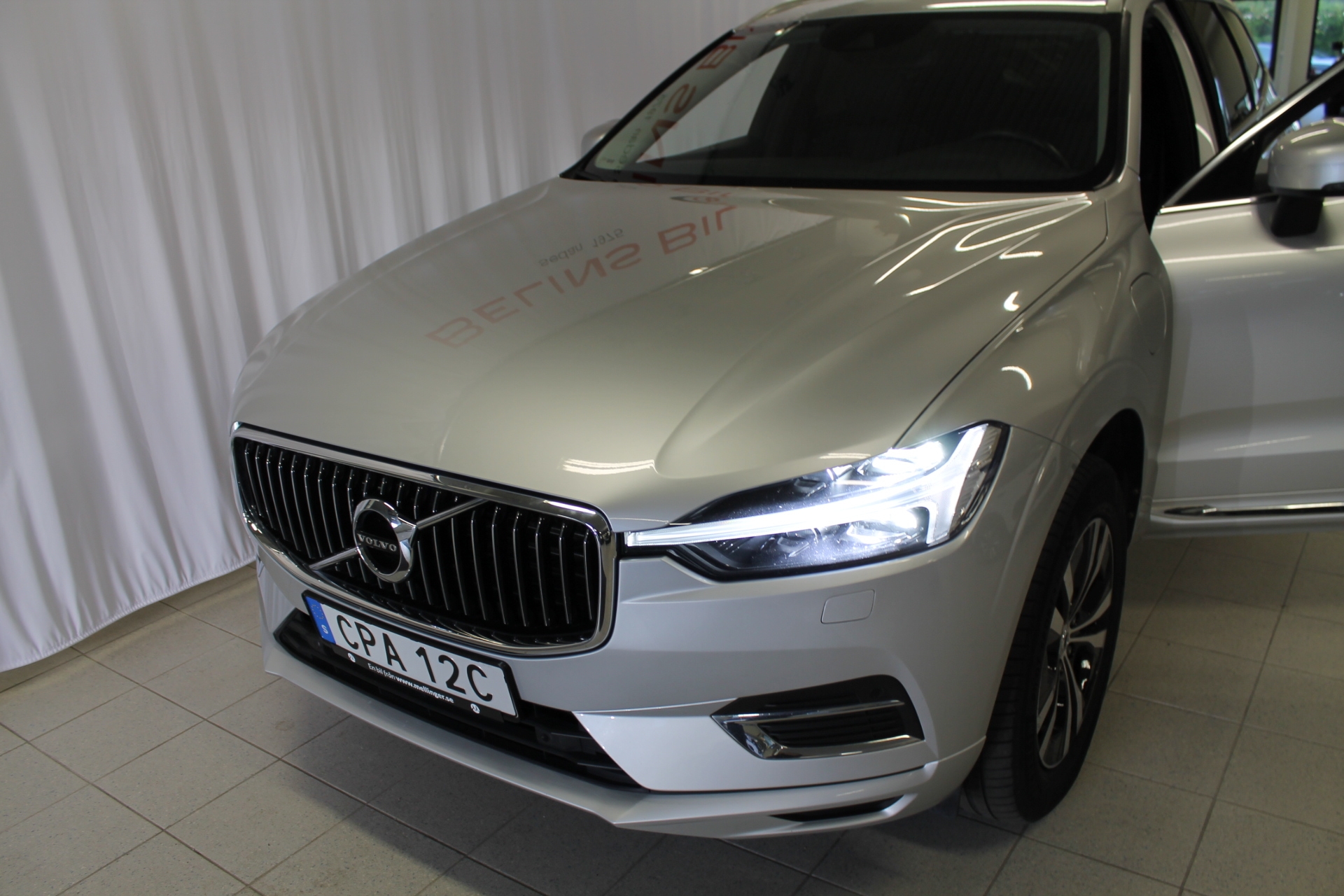 Volvo XC60 2021, bild 2/10