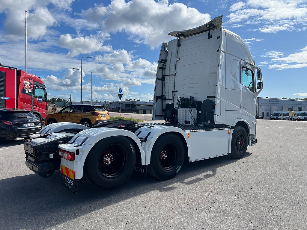 Volvo FH13 500 6x2 Dragbil med Hydraulik, Klädd hytt mm
