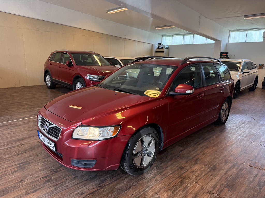 Volvo V50 D2 Kinetic Euro 5 Besiktigad U.A