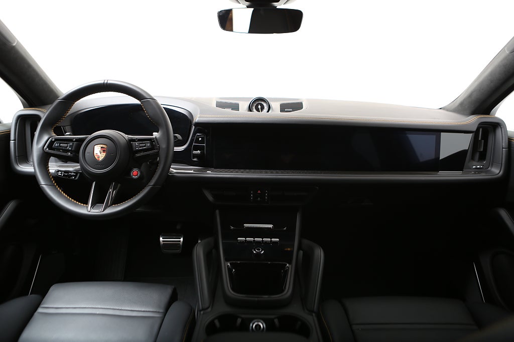 Porsche Cayenne Turbo E-Hybrid 739hk Coupé GT-Pack PCCB 2025