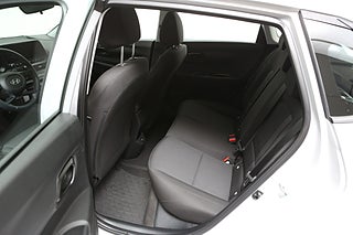 Halvkombi Hyundai i20 8 av 18