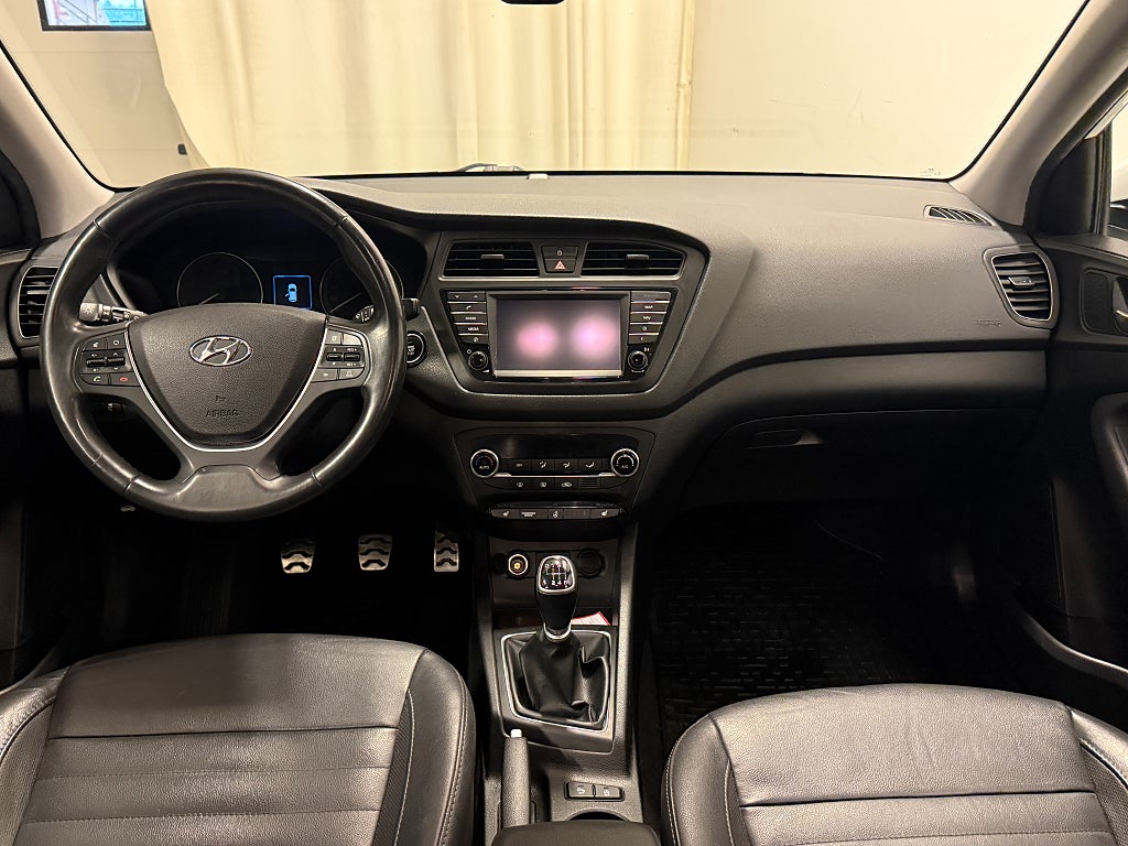 Hyundai i20 Active 1,0 T-GDI blue 120hk Premium Plus Drag 2016