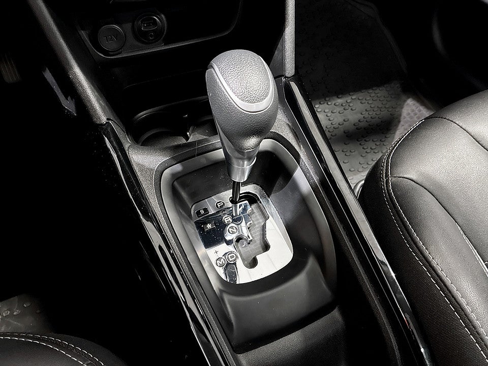 Bild på Peugeot 2008 Allure 1.2 PT 110hk Aut PANO B-KAMERA