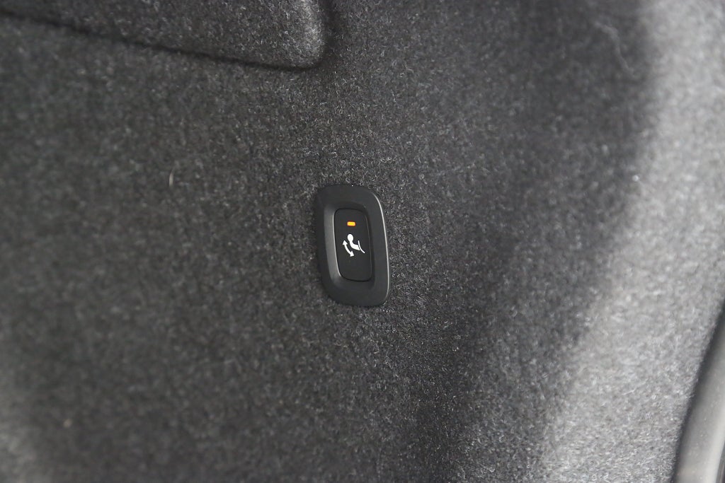 Volvo XC40 Recharge T4 Plug-in Inscription H/K Orrefors Drag Moms 2022