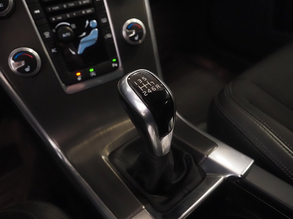 Volvo XC60 D3 150hk Momentum | D-värm | 2016