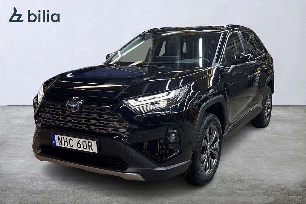 Toyota RAV4 Hybrid AWD-i 2,5 Executive 46.000kr KAMPANJRABATT!