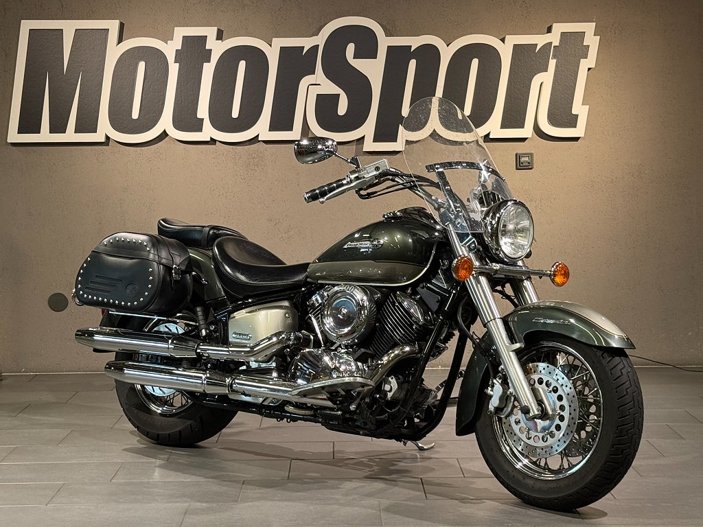 Yamaha XVS1100 DRAGSTAR CLASSIC