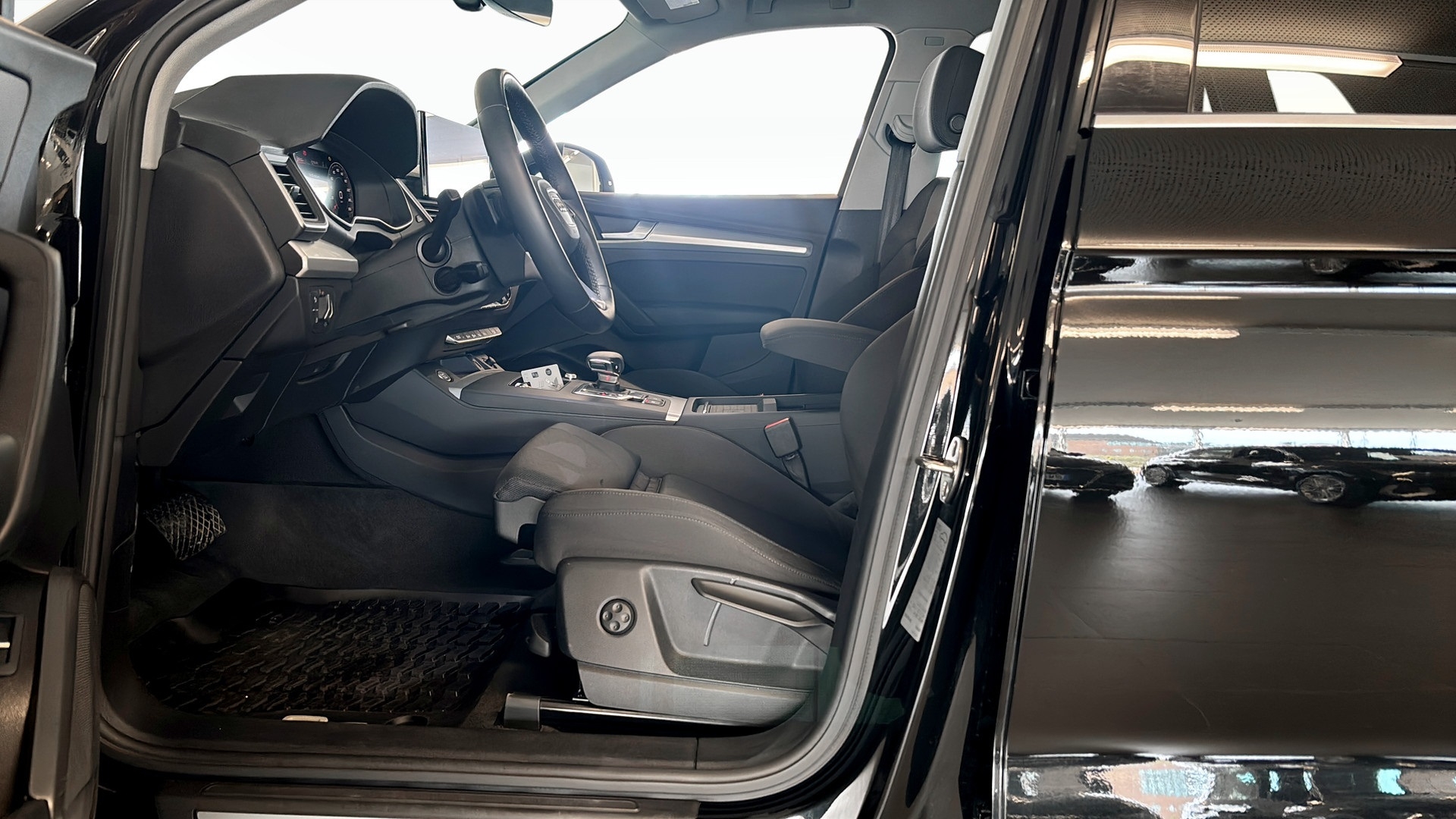 Audi Q5 40 TDI QUATTRO 2025, bild 2/56