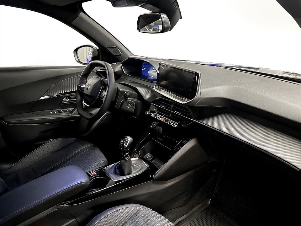 Bild på Peugeot 2008 Allure 1.2 PT 130hk CARPLAY P-SENSORER