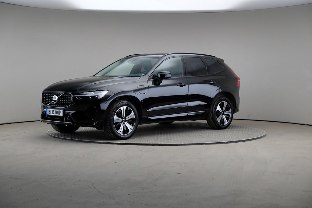 Volvo XC60 Recharge T6 350HK AWD Plus Dark Pano Drag