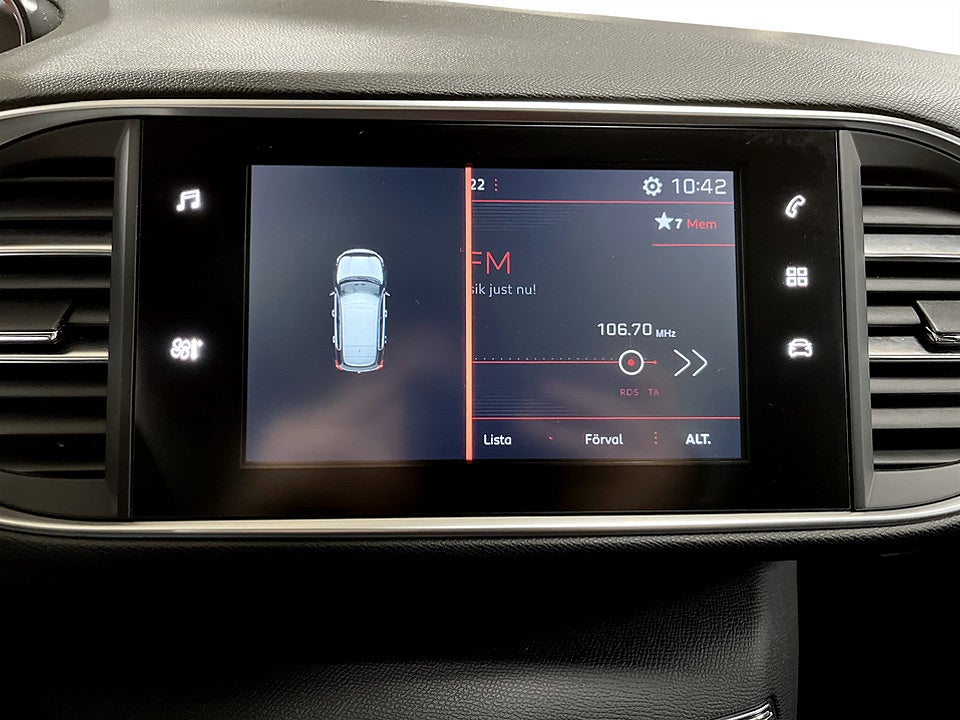 Bild på Peugeot 308 5D GT-Line 1.2 PT 130hk GLASTAK P-SENSORER 