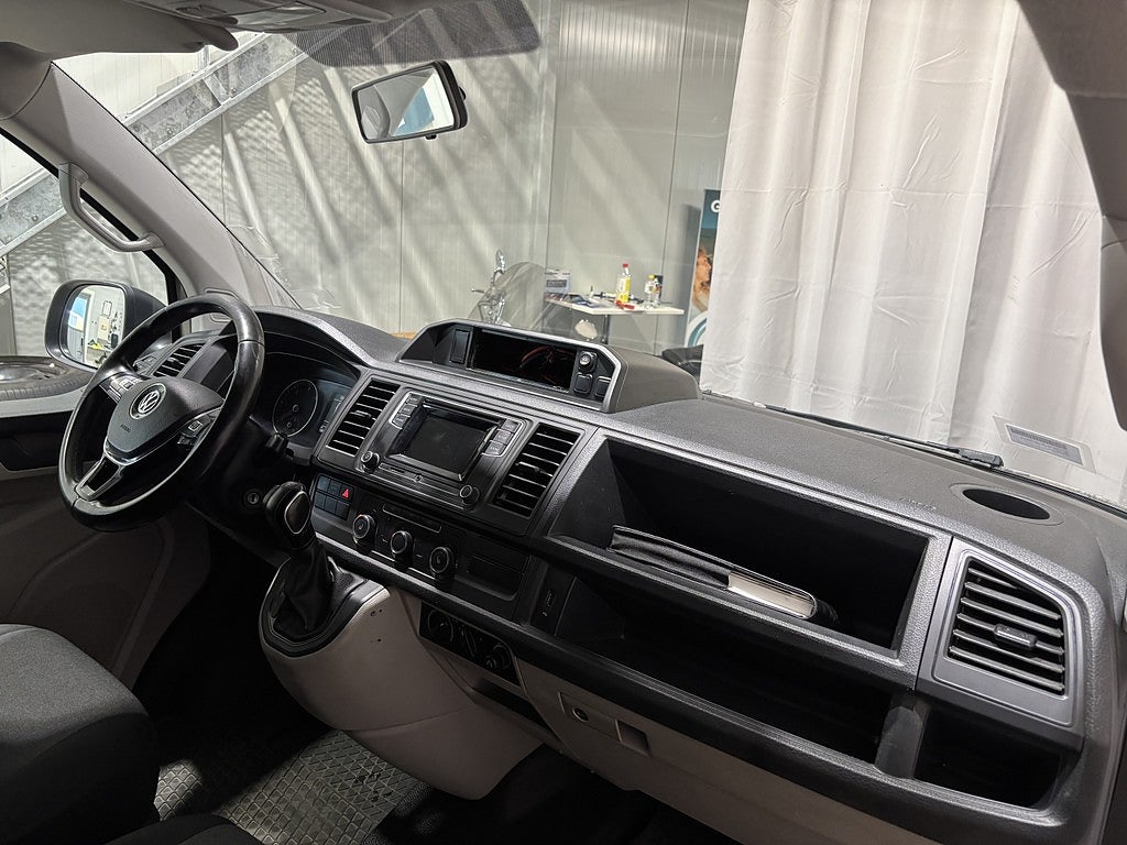 Volkswagen Transporter T32 2.0 TDI BMT Backkam Drag Värmare Endast 1900mil
