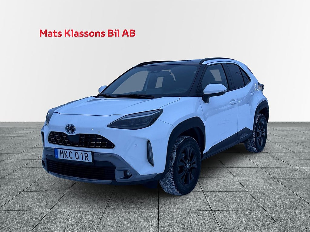 Toyota Yaris Cross Hybrid AWD-i Adventure Plus, Glastak, JBL