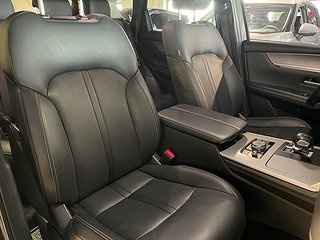 SUV Mazda CX-60 8 av 25