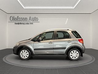 Halvkombi Suzuki SX4 2 av 14