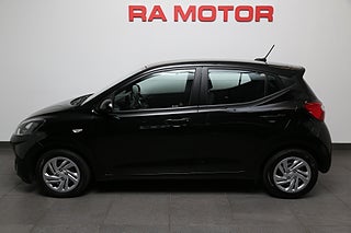 Halvkombi Hyundai i10 3 av 24