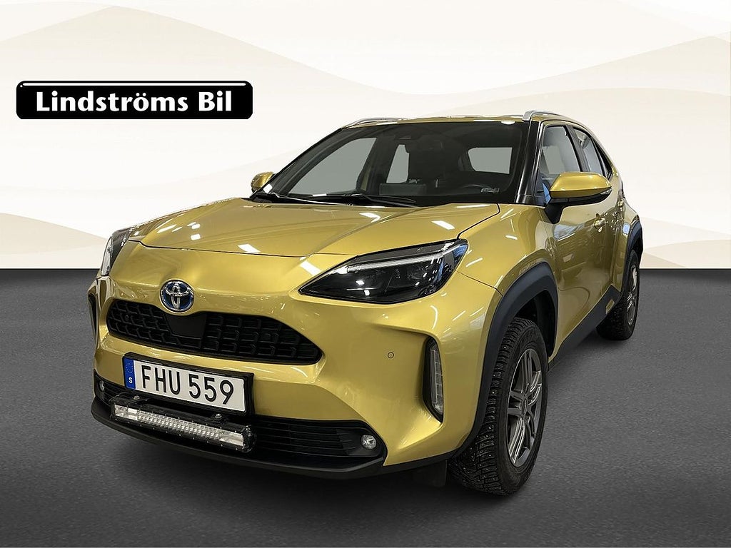 Toyota Yaris Cross Hybrid AWD-i 1.5 Active Plus Drag V-hjul 116hk