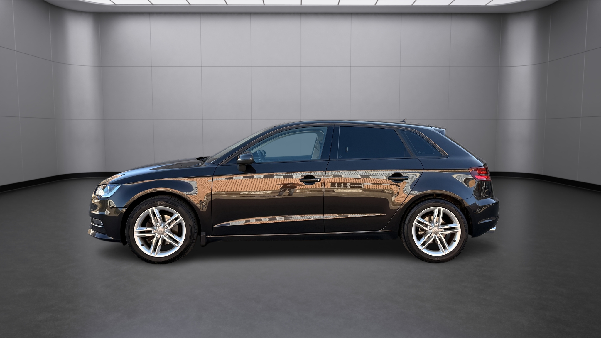 Audi A3 Sportback 2.0 TDI S Tronic 2013, photo 3/50