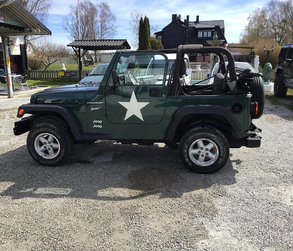 Jeep Wrangler 2.5 4WD Cabb” HT, Nybesiktad,Fin Wrangler Jeep