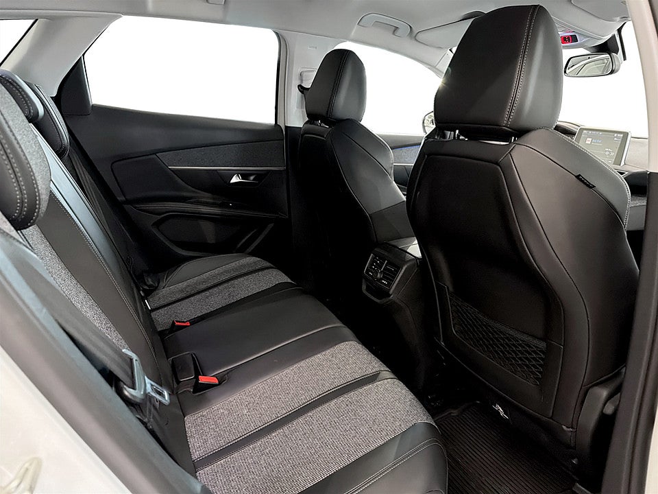Bild på Peugeot 3008 Allure 1.6 PT 165hk Aut B-KAMERA ELSTOL CARPLAY