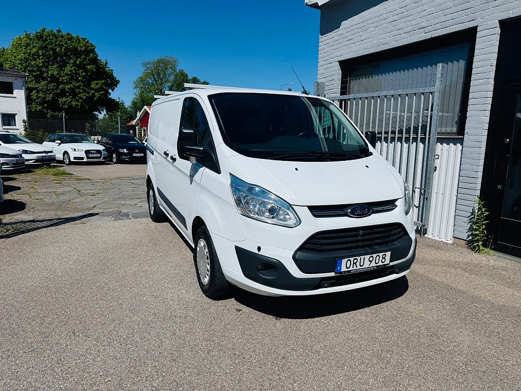 Ford transit Custom 290 2.2 TDCi 125HK SKÅP / DRAG / VÄRMARE 
