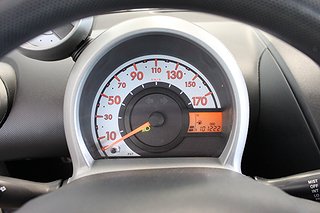Halvkombi Toyota Aygo 12 av 16