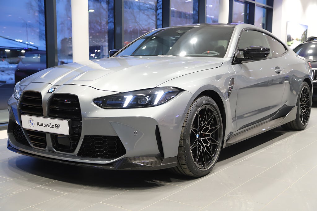 BMW M4 Competition xDrive Coupé M Performance