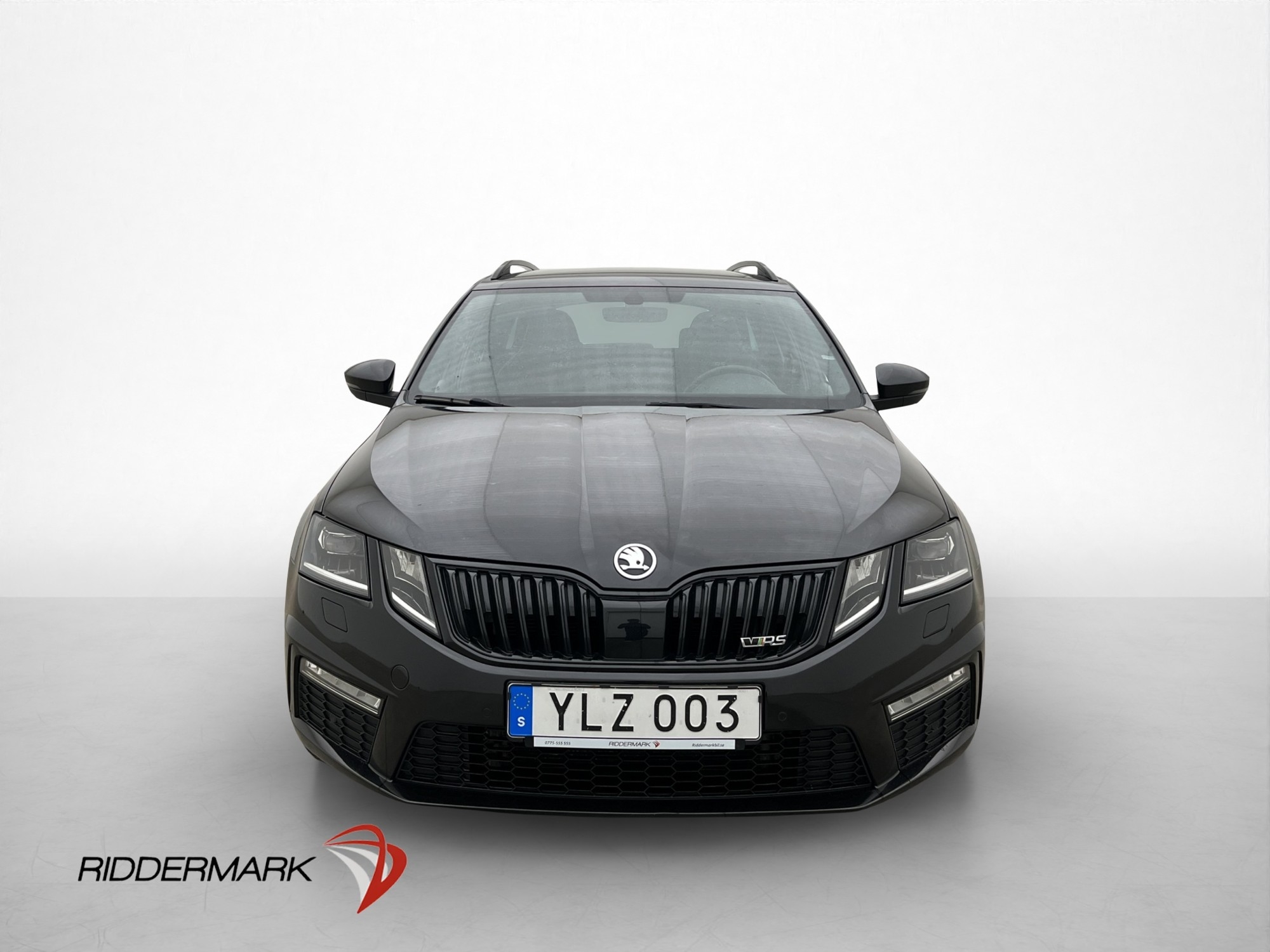 Skoda Octavia RS 245hk Canton Värmare 2018, bild 2/73