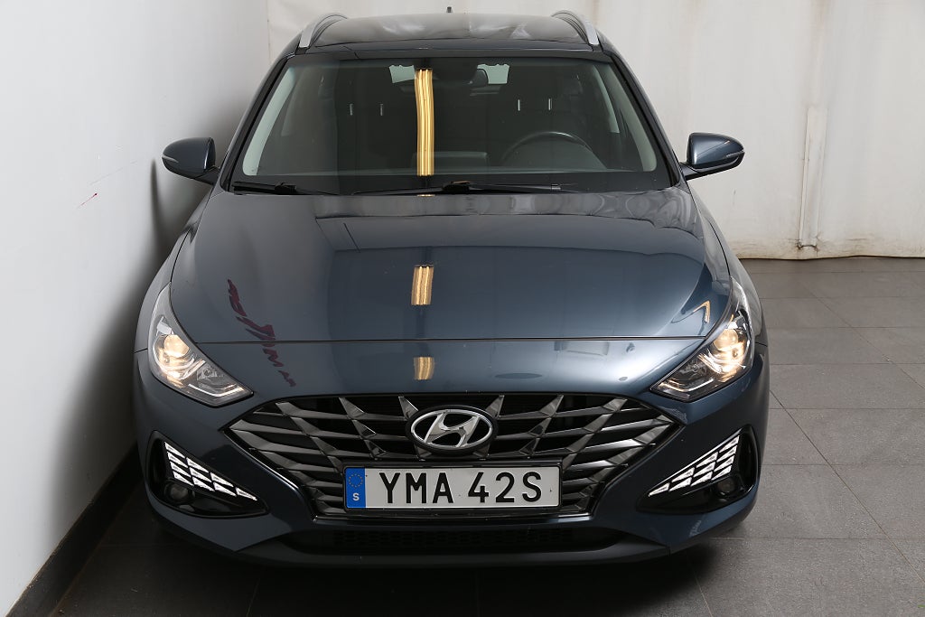 Hyundai i30 1,0 T-GDi 120hk MHEV Essential Kombi Aut Kamera Carplay 2023