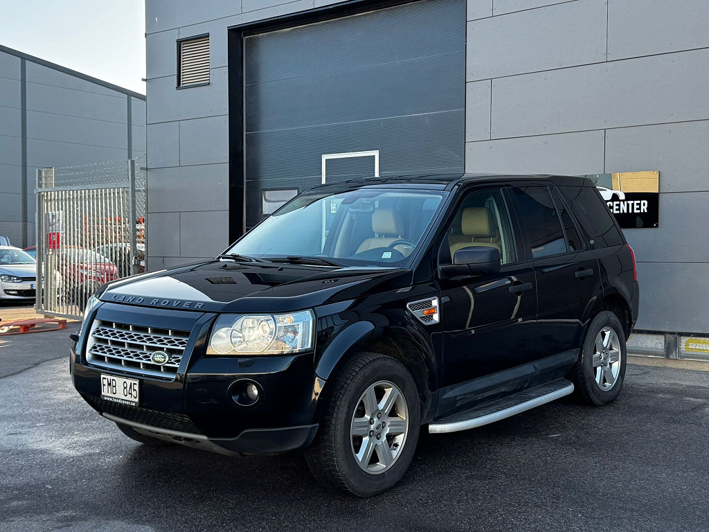 Land Rover Freelander 2 2.2 TD4 AWD ny besiktigad