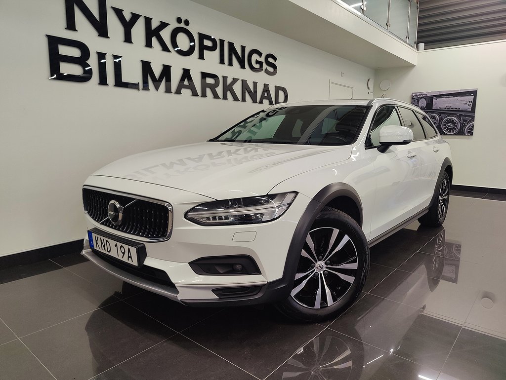 Volvo V90 Cross Country B4 AWD Momentum Pano-BoW-kamera