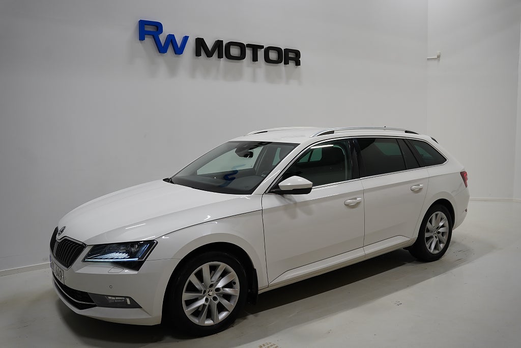 Skoda Superb Kombi 2.0 TDI 4x4 190hk Style Canton D-värmare Drag P-sensorer