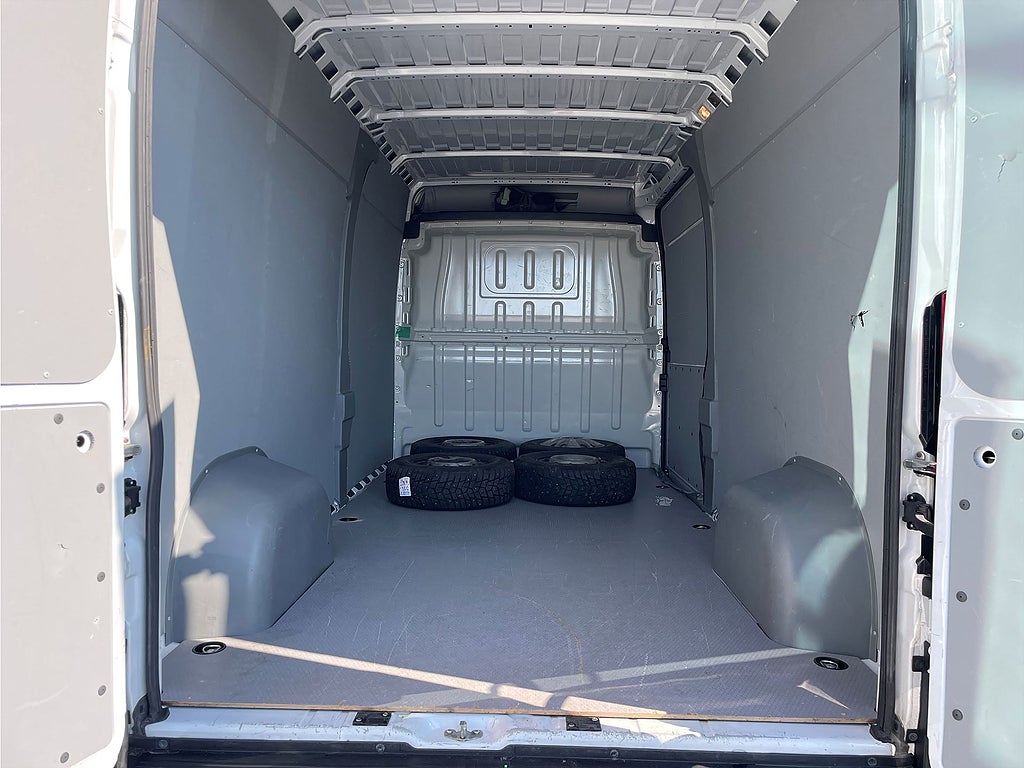 Bild på Peugeot Boxer PRO+ 2.2 BHDi 140hk L3H2 - DRAG,LÅGA MIL, B-KAMERA