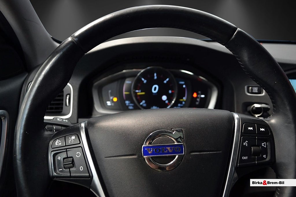 Volvo V60 D6 Hybrid Summum 298hk VOC, DRAG AWD TAKLUCKA
