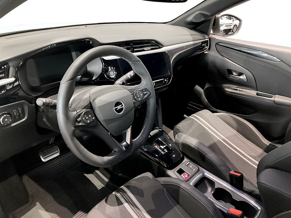 Bild på Opel Corsa GS 50kWh 155hk Aut CARPLAY