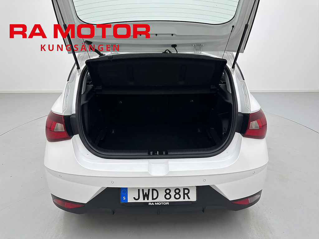 Hyundai i20 1.0 101hk DCT Essential | Backkamera | Rattvärme | 2022