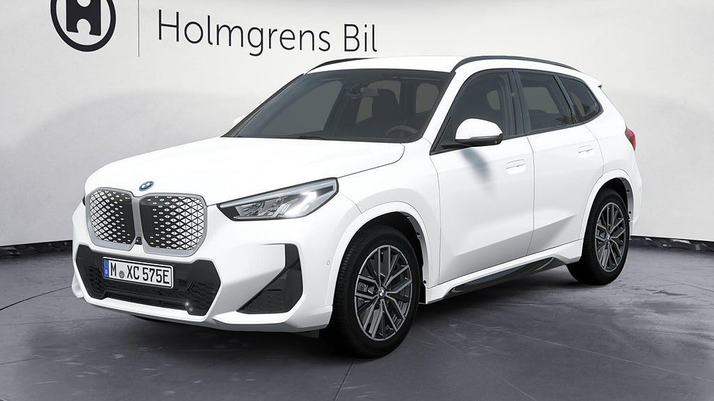 BMW iX1 eDrive20 Edrive20 M Sport Active Ed Drag Rattvärme | Ränta 0,95%