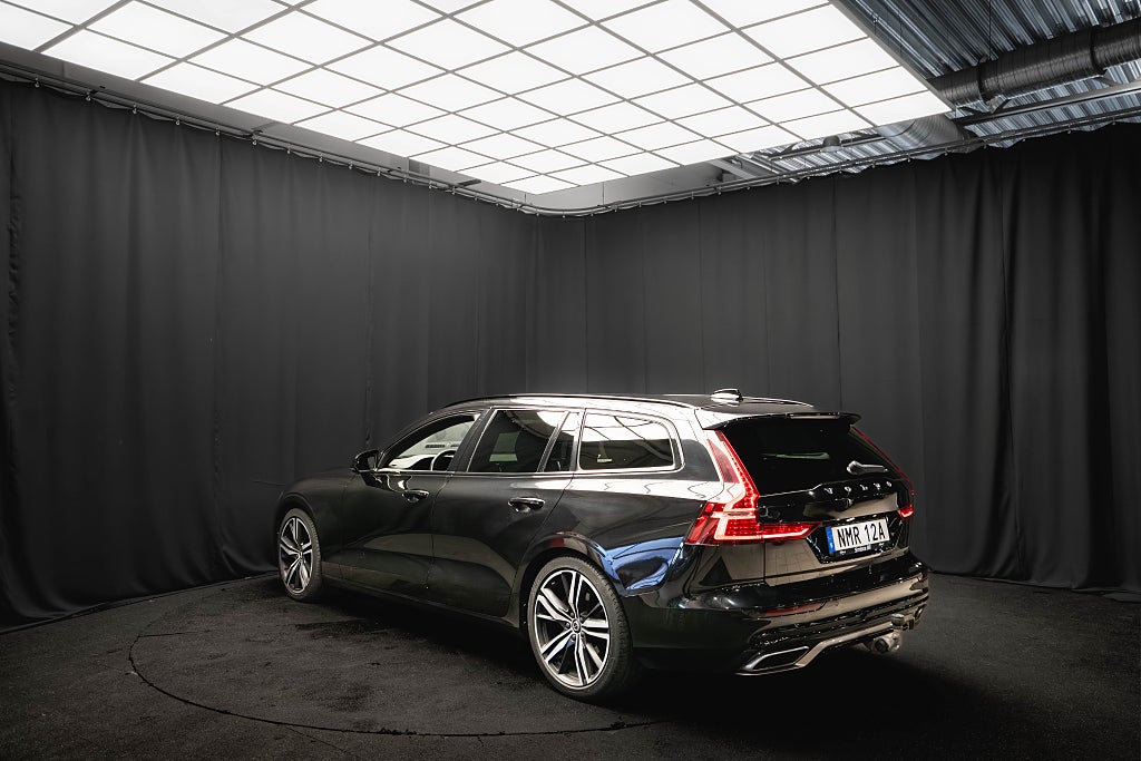 Volvo V60 B3 R-Design DRAG H/K LÄDER ELSTOL 19'' KAMERA BLIS