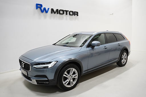 Volvo V90 Cross Country D4 AWD 190hk Momentum Drag D-värmare VOC P-sensorer